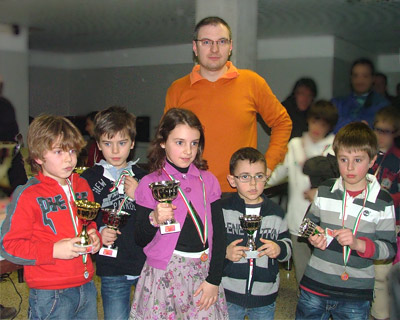 I premiati del torneo B: da sinistra a destra: Leonardo Aruffo (1° Zanella), Enrico Pieropan (1° assoluto), Elisa Endrigo (1^ bambina), Jacopo Motterle (2° assoluto), Alberto Visonà (3° assoluto)