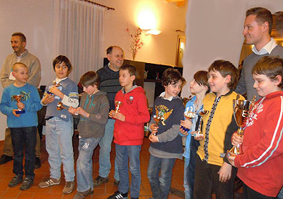 Il gruppo dei premiati del torneo A