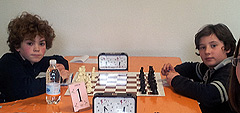 La partita fra i primi due classificati, Mario Rigo (bianco) e Lorenzo Scarsella (nero)